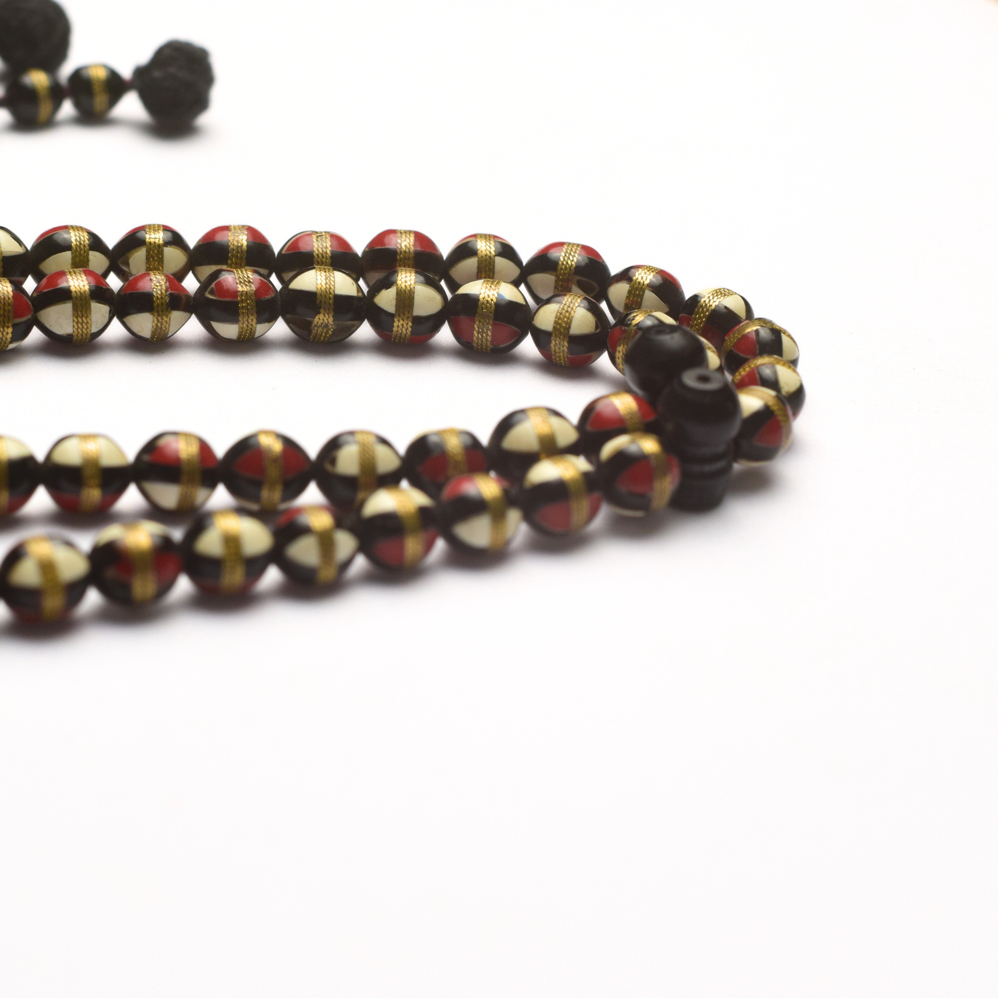 Kok with Metal & Stone Inlays 7mm 100 Beads