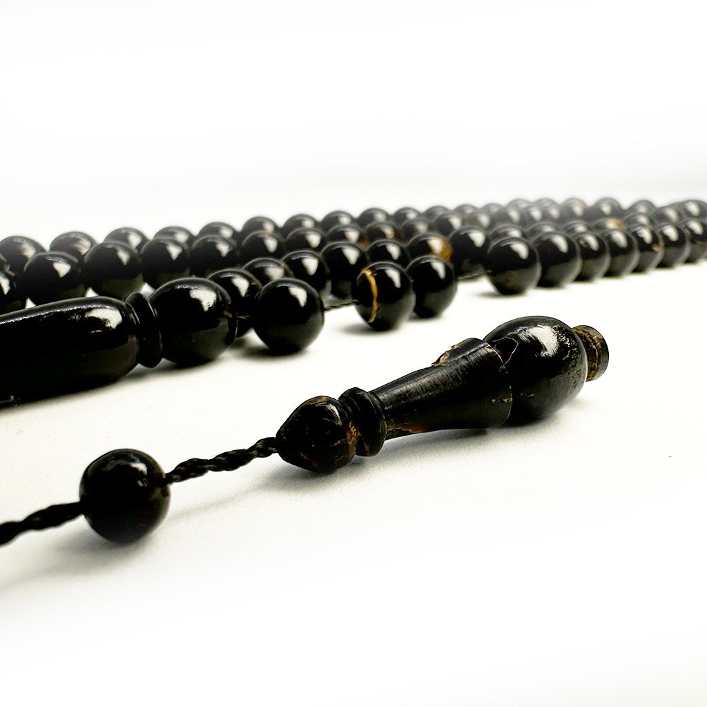 يسر بحر احمر طبيعي مقاس 6 ملي 99 حبايه