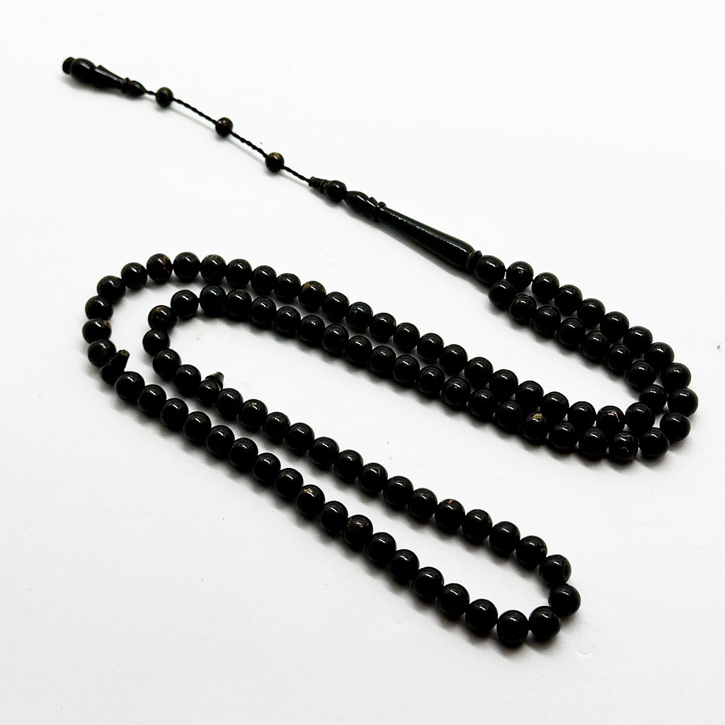 يسر بحر احمر 6 مل 99 حبايه