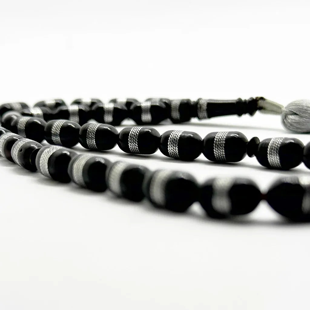Black Kok Barrel with Metal Inlay 8mm 33 Beads